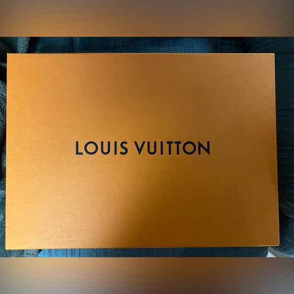 Louis Vuitton Men’s Scarf Black and White Damier with LV Print Silk/Wool NWT/Box - Picture 2 of 7